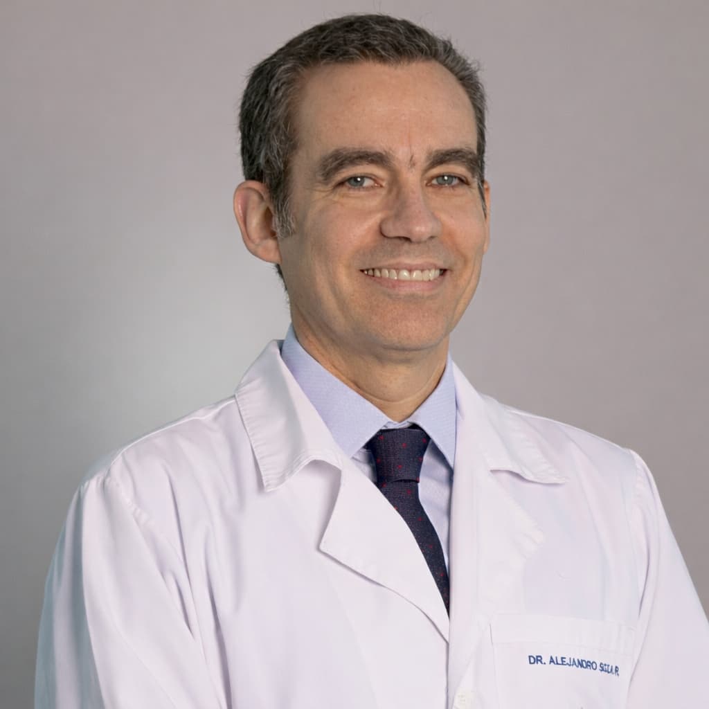 Dr. Alejandro Soza